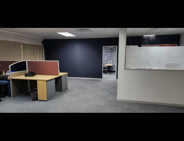 74M² OFFICE TO LET IN MORNINGSIDE